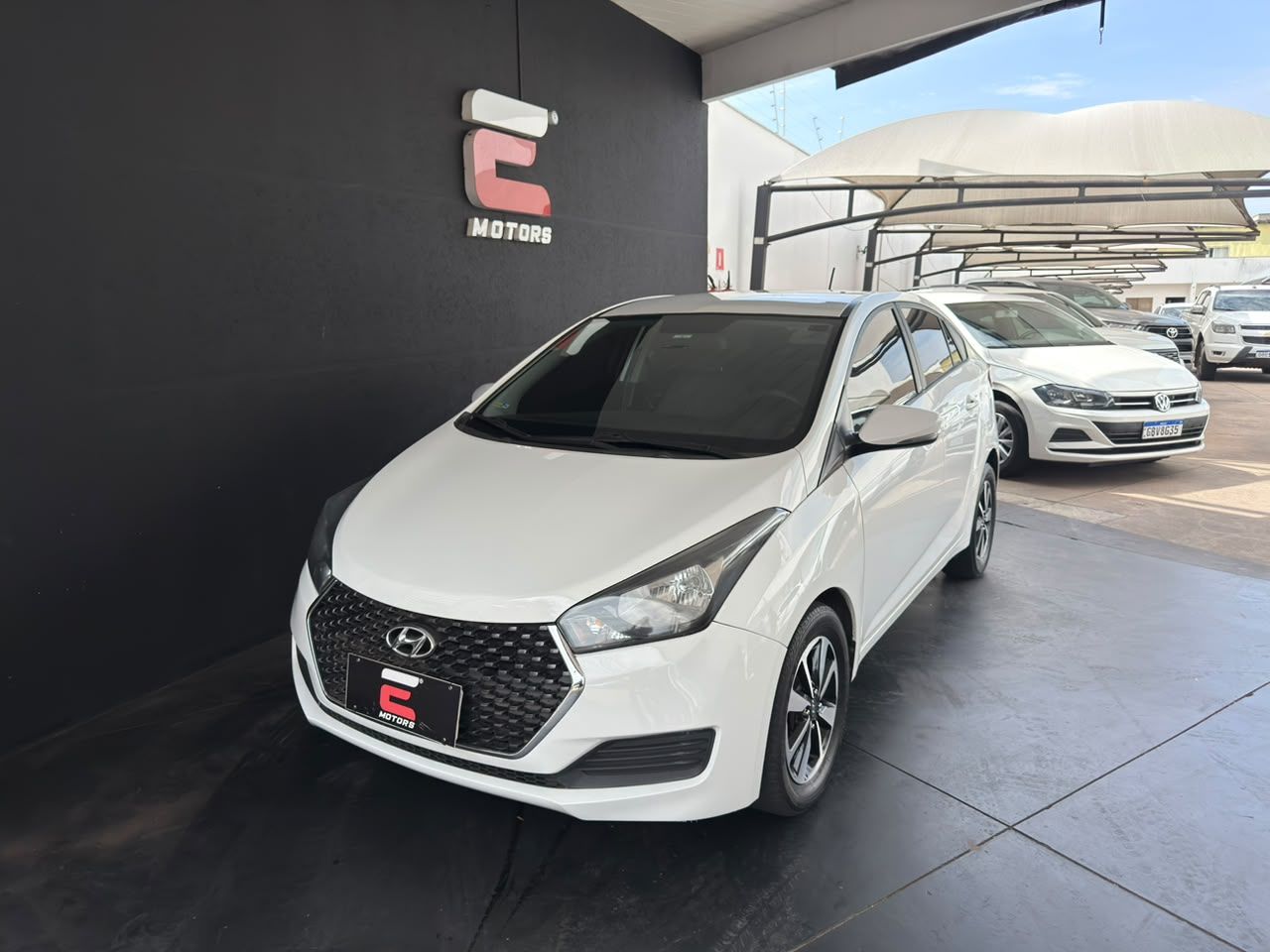 Vista principal de HYUNDAI HB20S Comfort Plus 1.6 16v 2019