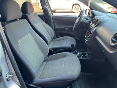 VOLKSWAGEN Gol 1.0 4p. 2014 - miniatura 7