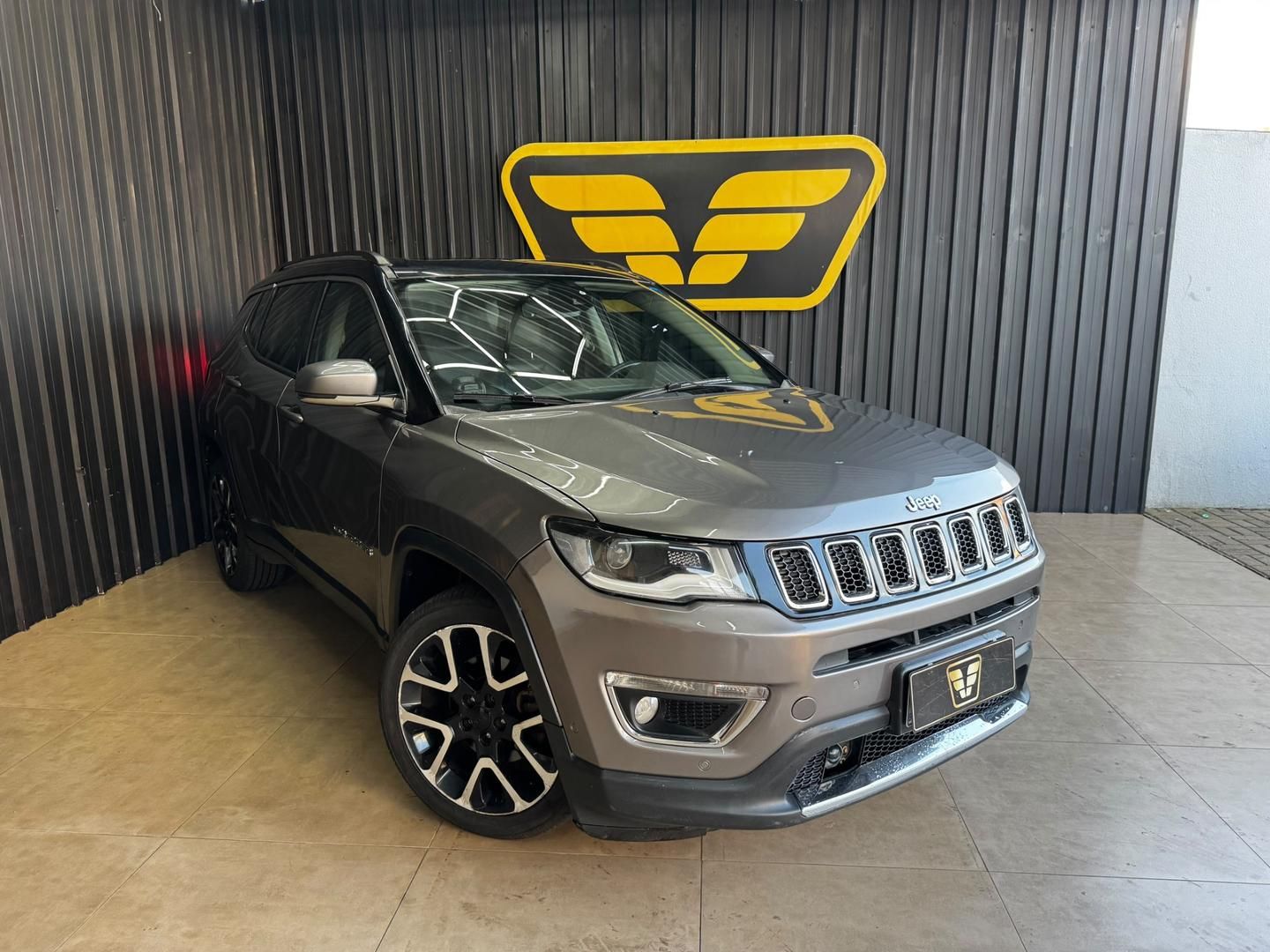 Vista principal de JEEP Compass Limited 2.0 16v 2019