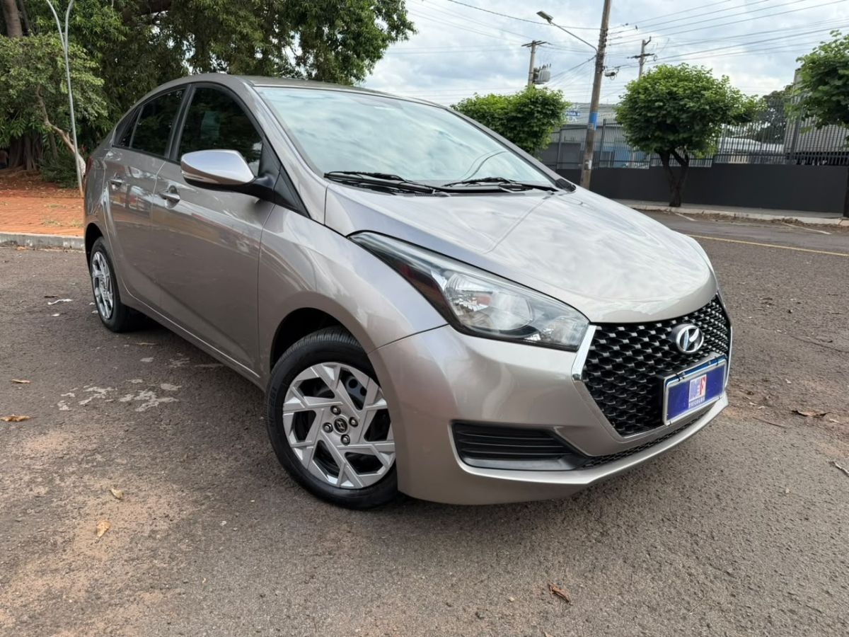 Vista principal de HYUNDAI HB20S Comfort Plus 1.0 12v 2019