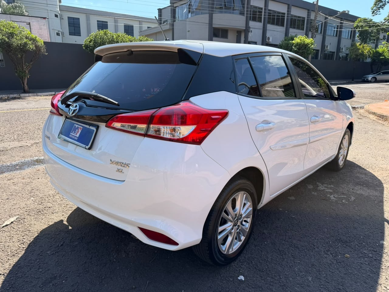 TOYOTA Yaris Hatch XL Plus Tech 1.3 16v 2019 - miniatura 4