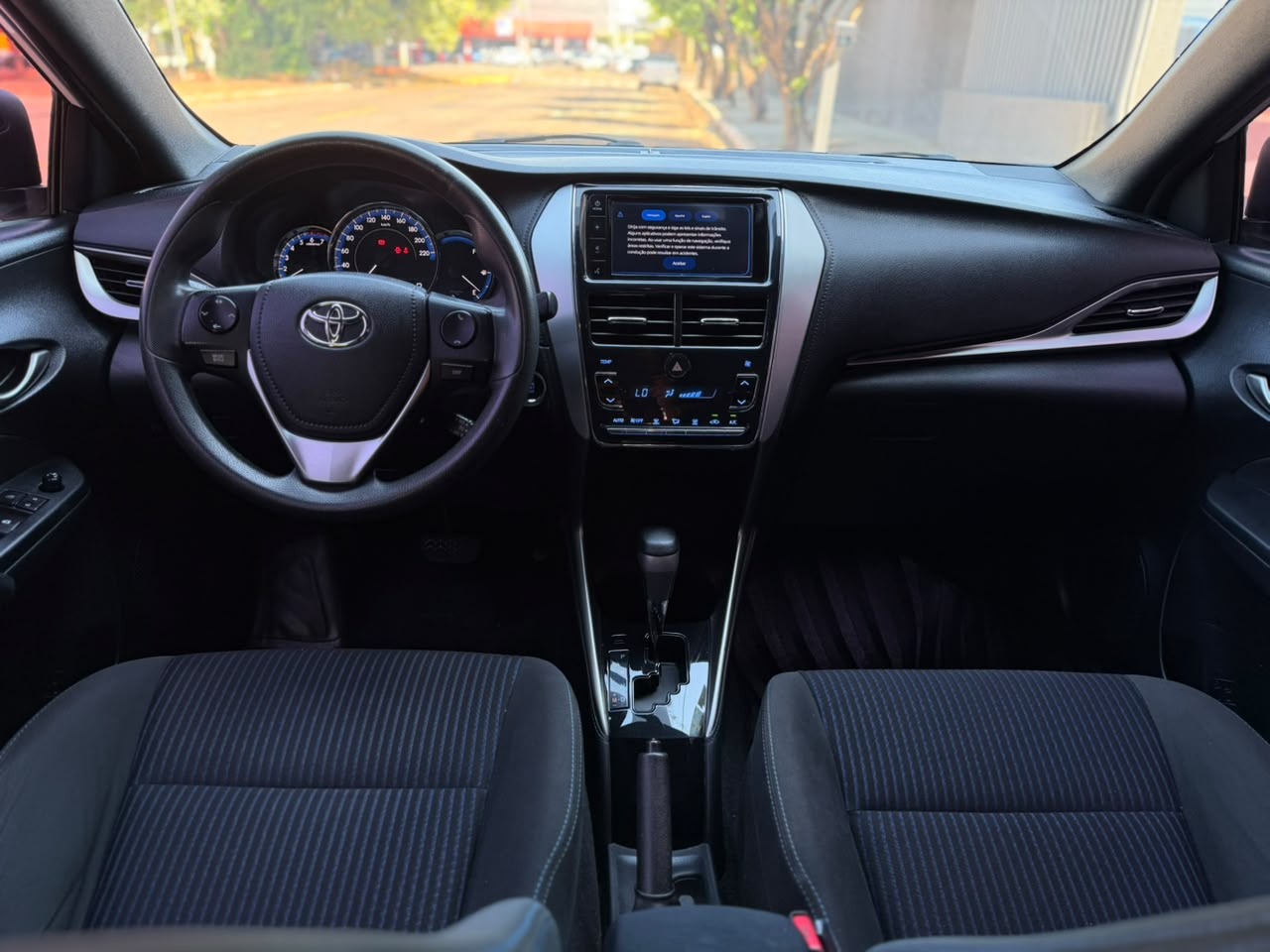TOYOTA Yaris Hatch XL Plus Tech 1.3 16v 2019 - miniatura 5