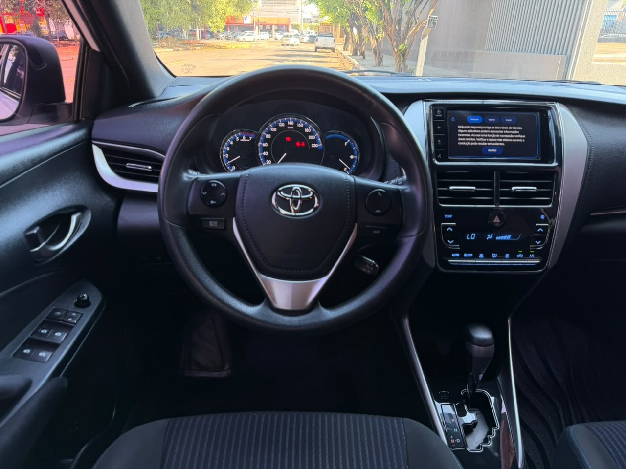 TOYOTA Yaris Hatch XL Plus Tech 1.3 16v 2019 - miniatura 6