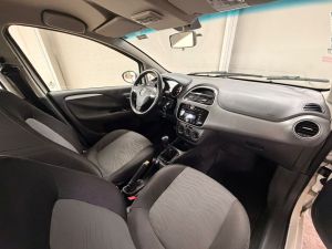 FIAT Punto Attractive 1.4 2016 - miniatura 6