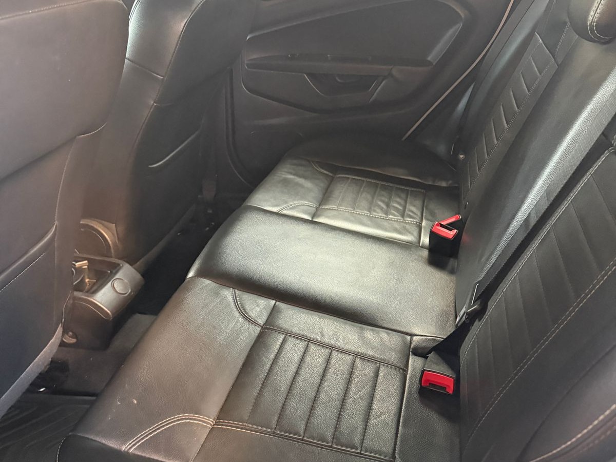 FORD Fiesta Sedan Titanium 1.6 16v PowerShift 2015 - miniatura 9