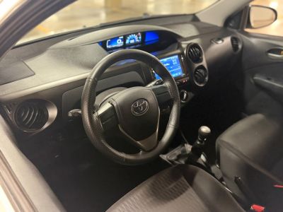 TOYOTA Etios X 1.3 16v 2019 - miniatura 8