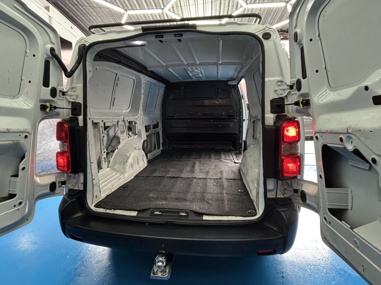 PEUGEOT Expert Business Pack 1.6TDi  2022 - miniatura 11