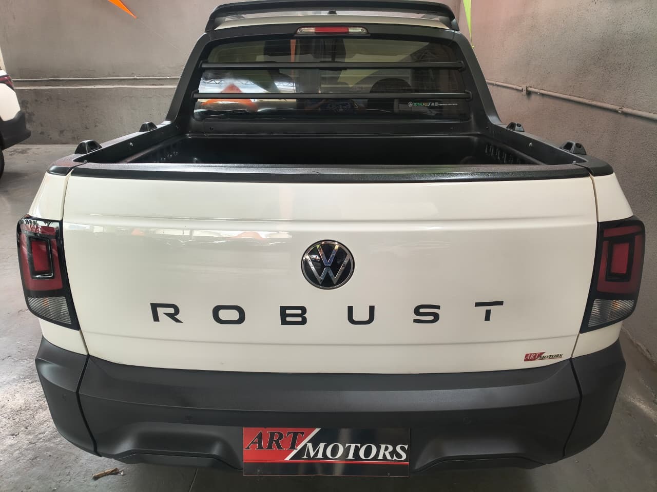 VOLKSWAGEN Saveiro Robust 1.6 16v C.D. 2024 - miniatura 6