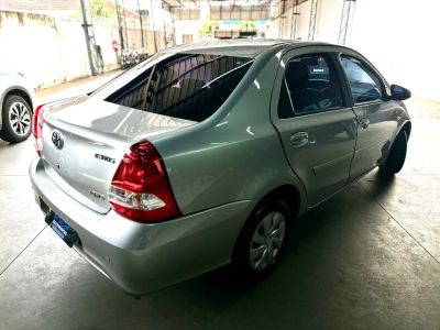 TOYOTA Etios Sedan XS 1.5 16v 2018 - miniatura 6