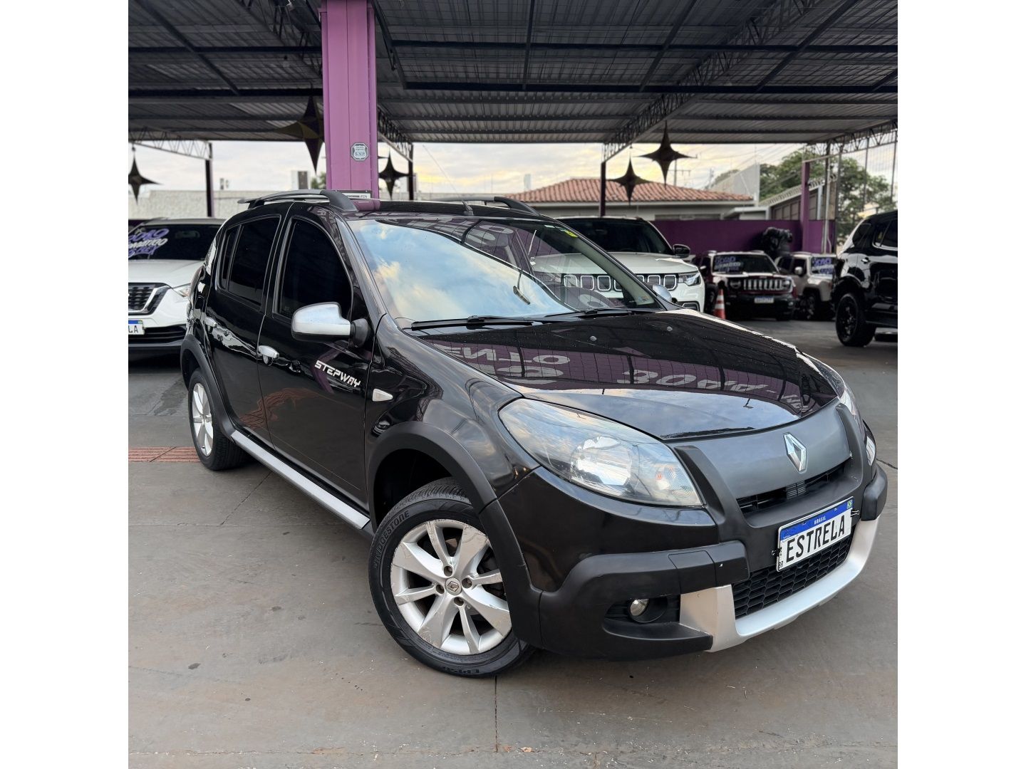 Vista principal de RENAULT Sandero StepWay 1.6 16v 2013