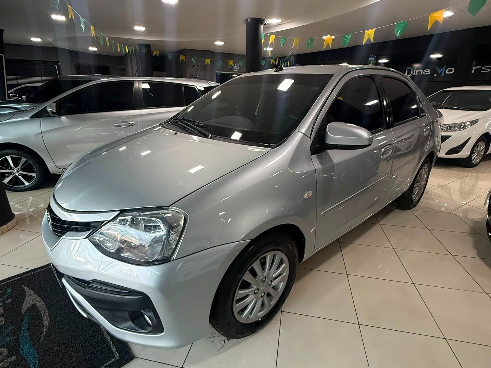 TOYOTA Etios Sedan XS 1.5 16v 2018 - miniatura 2