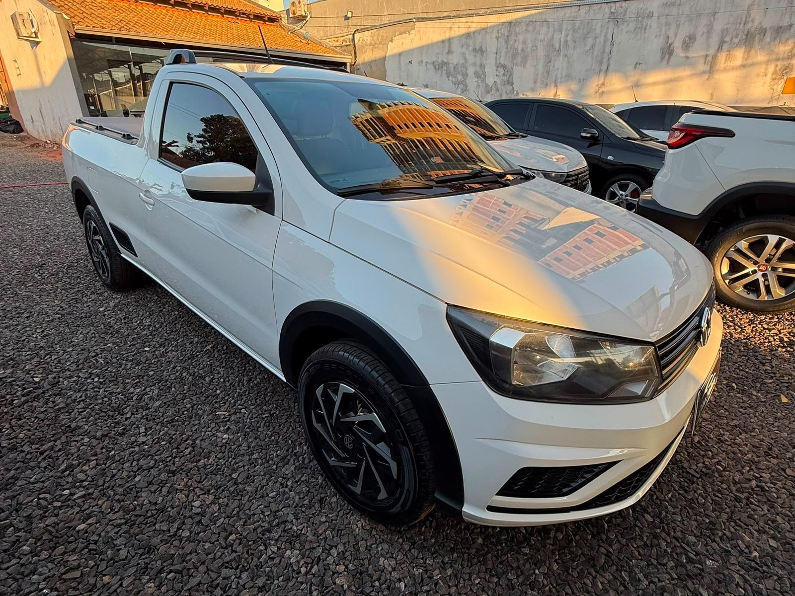 VOLKSWAGEN Saveiro Robust 1.6 16v C.S. 2022