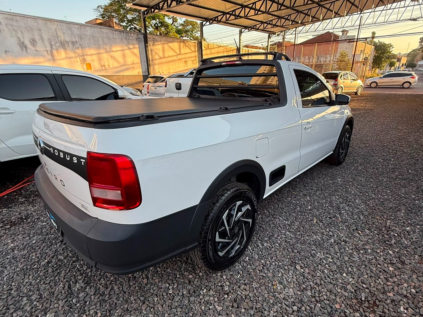 VOLKSWAGEN Saveiro Robust 1.6 16v C.S. 2022 - miniatura 3