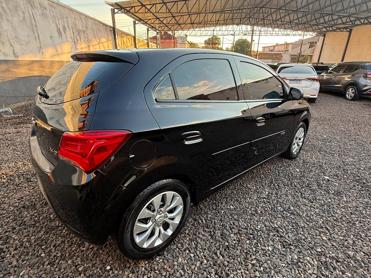 CHEVROLET Onix LT 1.4 2018 - miniatura 3