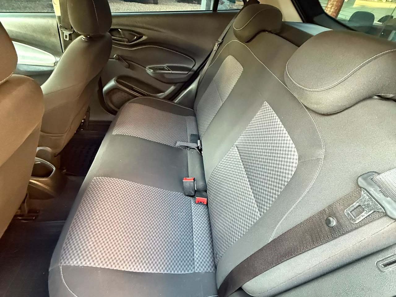 CHEVROLET Onix LT 1.4 2018 - miniatura 8