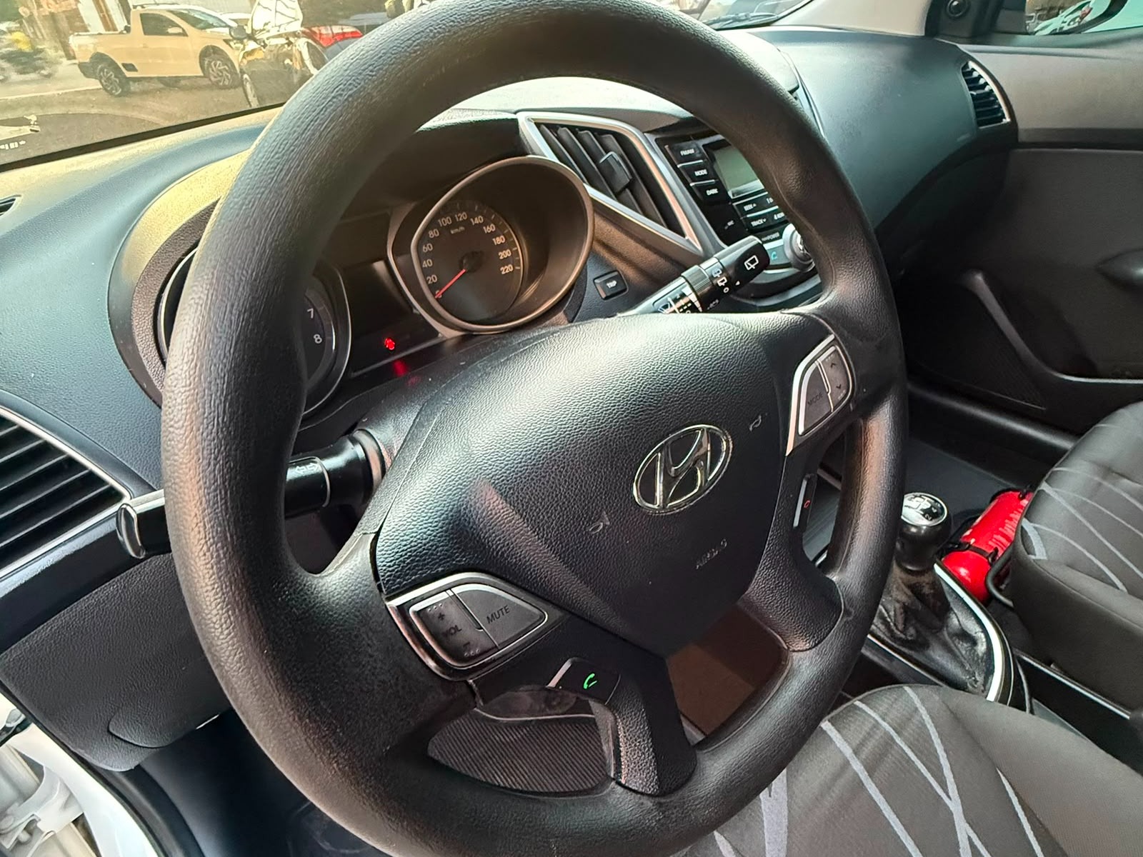 HYUNDAI HB20 Comfort 1.0 12v 2014 - miniatura 10
