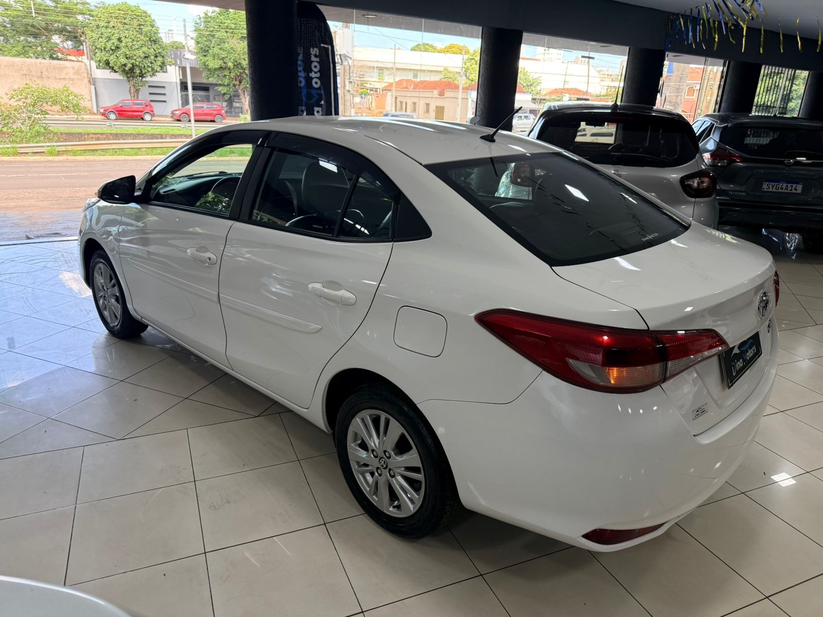 TOYOTA Yaris XL Live 1.5 16v 2022 - miniatura 4