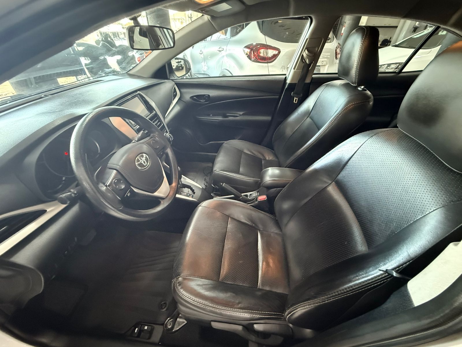 TOYOTA Yaris XL Live 1.5 16v 2022 - miniatura 7
