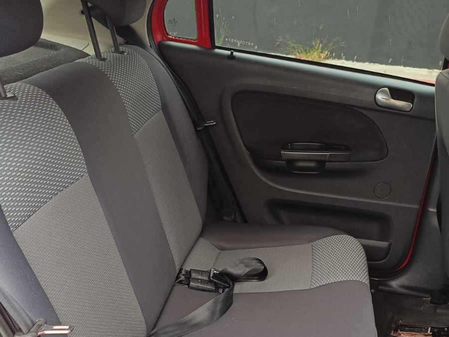 VOLKSWAGEN Gol 1.0 4p. 2011 - miniatura 7