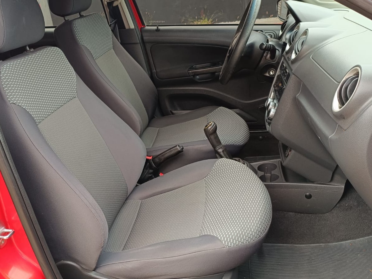 VOLKSWAGEN Gol 1.0 4p. 2011 - miniatura 8
