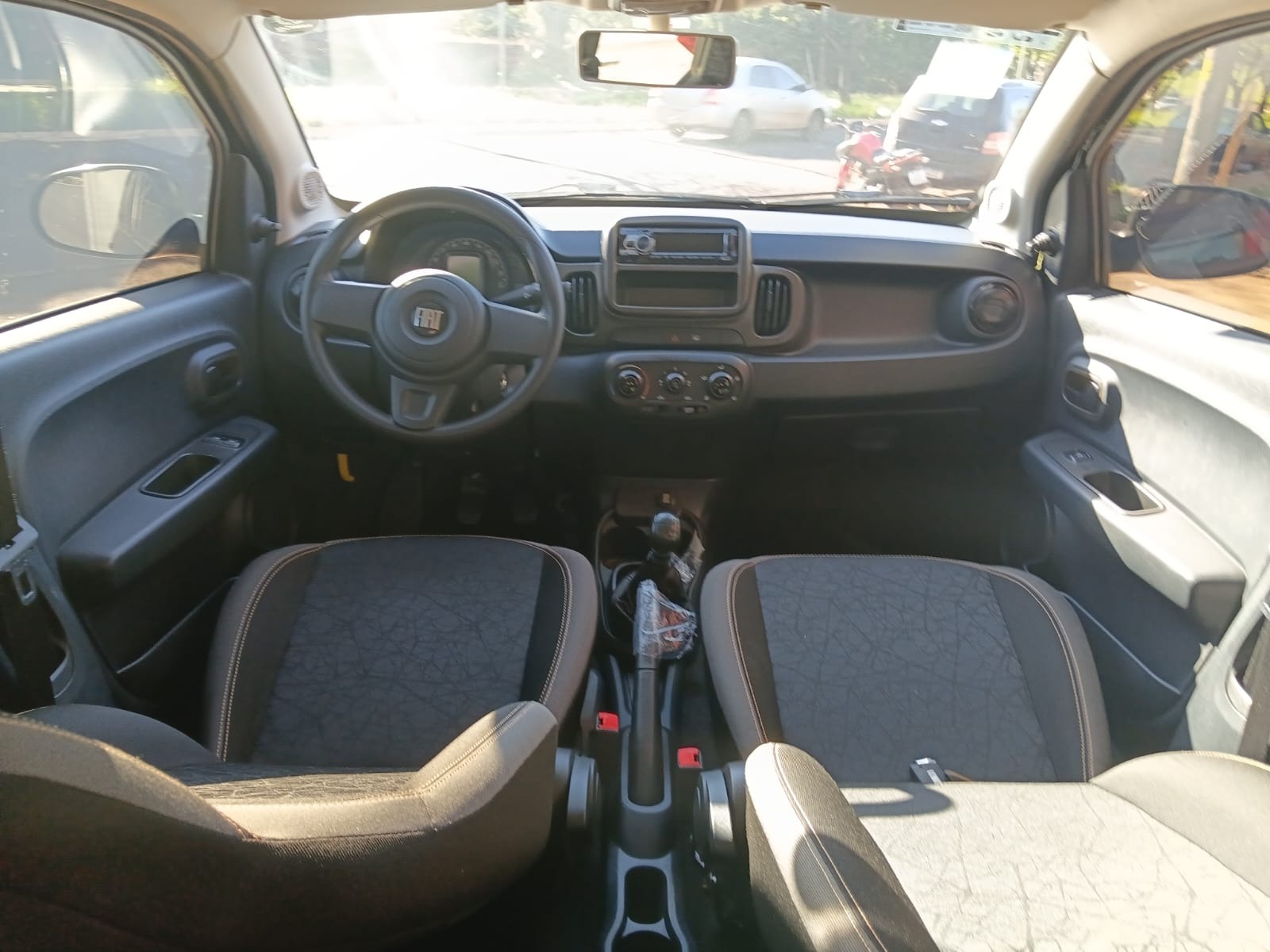FIAT Mobi Trekking 1.0 2021 - miniatura 9