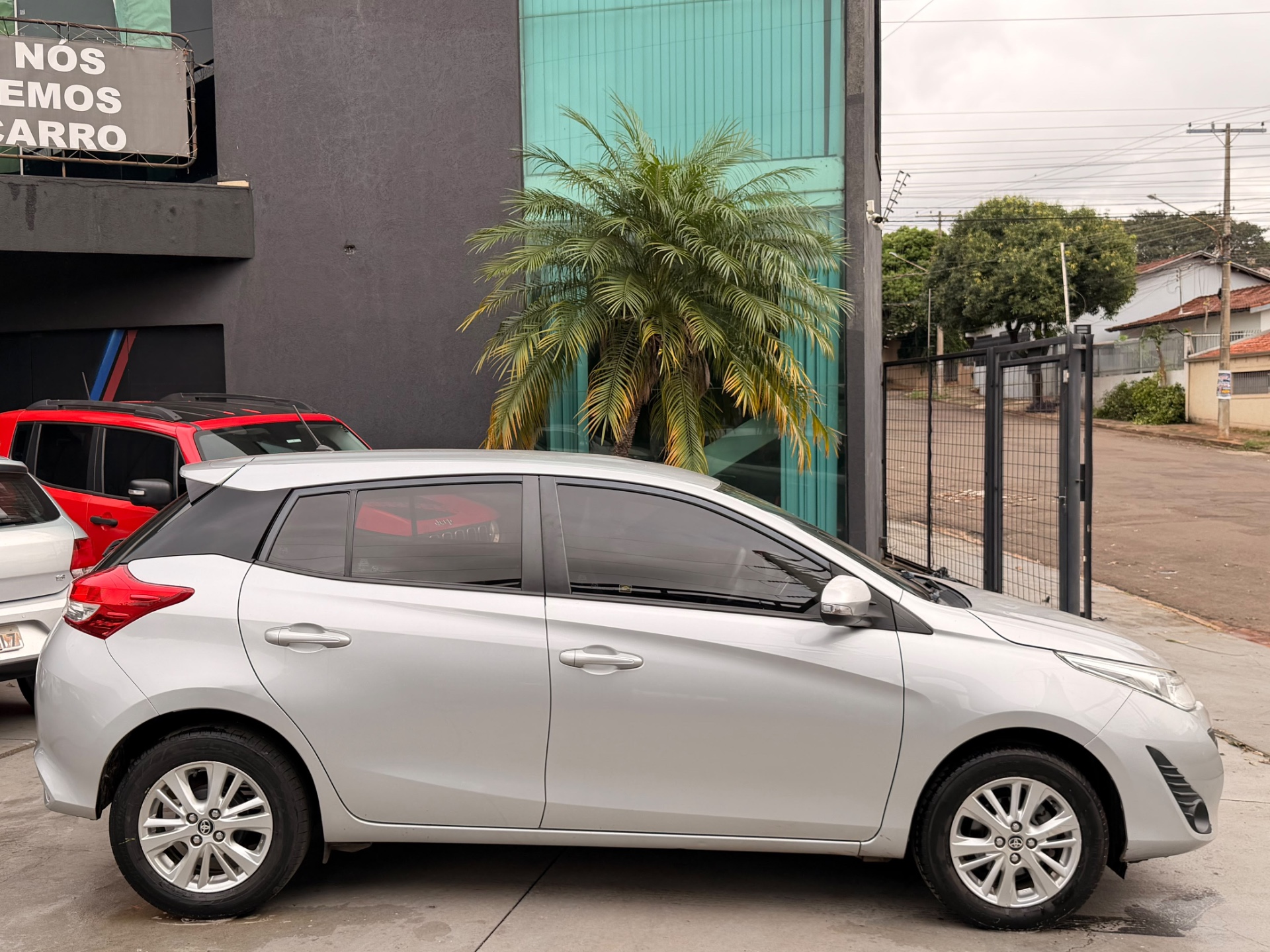 TOYOTA Yaris Hatch XL Plus Tech 1.3 16v 2019 - miniatura 8