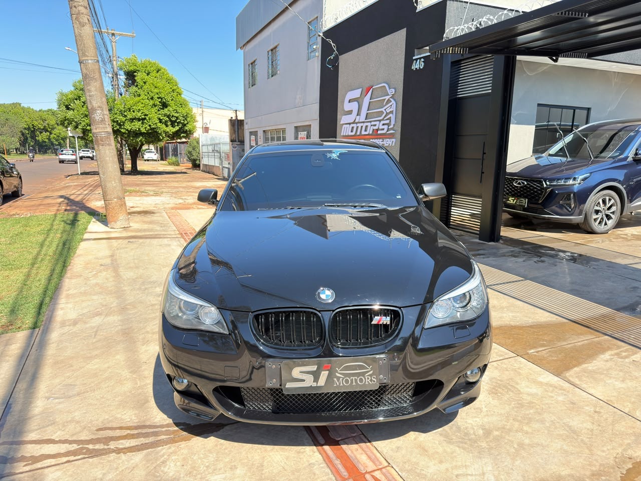 BMW 550i 4.8 V8 32v 2008 - miniatura 2