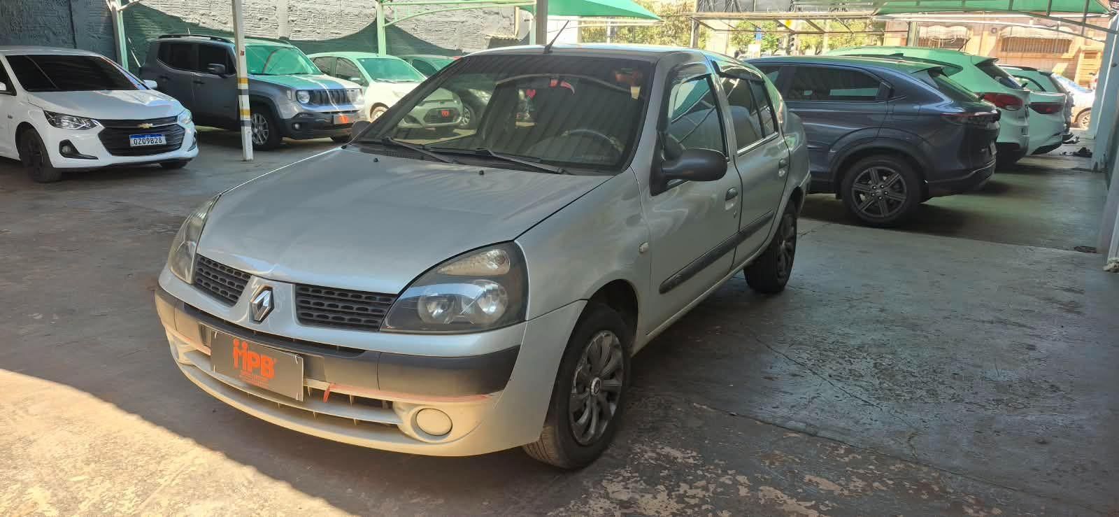 RENAULT Clio Sedan Authentique 1.0 16v 2004 - miniatura 3