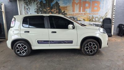 FIAT Uno Sporting 1.4 4p. 2016 - miniatura 4