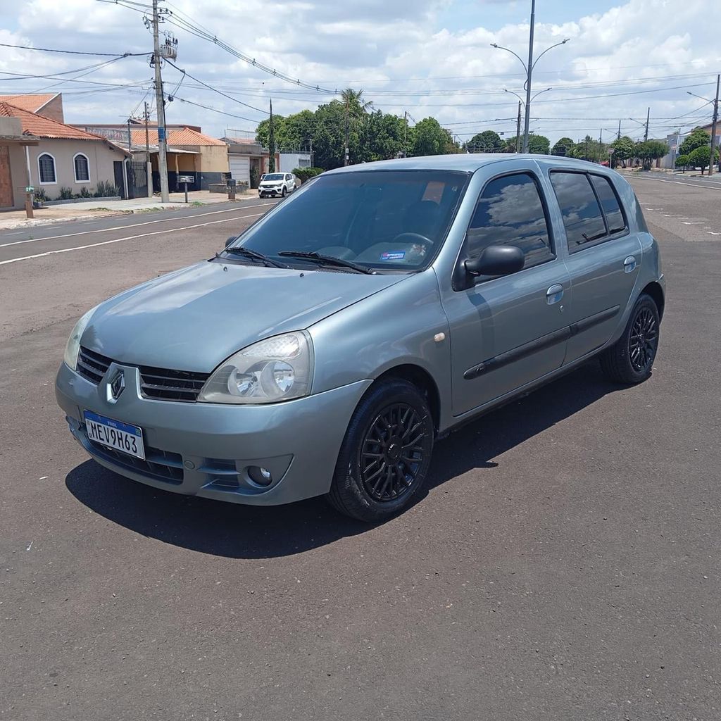 Vista principal de RENAULT Clio Hatch Authentique 1.0 16v 4p. 2008