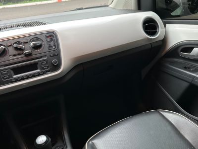VOLKSWAGEN Up White 1.0 12v 4p. 2015 - miniatura 14