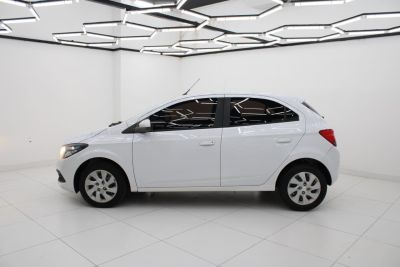 CHEVROLET Onix LT 1.4 2016 - miniatura 4