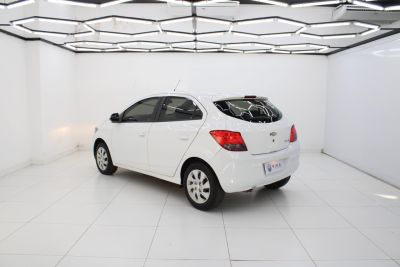 CHEVROLET Onix LT 1.4 2016 - miniatura 5