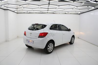 CHEVROLET Onix LT 1.4 2016 - miniatura 7