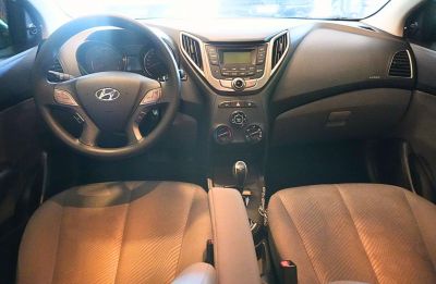 HYUNDAI HB20S Comfort Plus 1.6 16v 2015 - miniatura 4