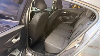 FIAT Fastback Audace 1.0T 12v 2023 - miniatura 6
