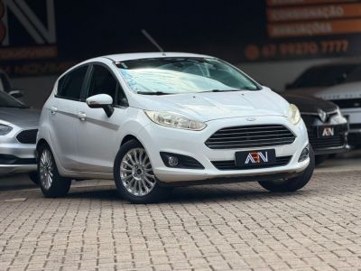 FORD Fiesta Hatch Titanium 1.6 16v PowerShift 2014