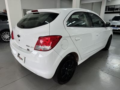 CHEVROLET Onix Joy 1.0 2017 - miniatura 4
