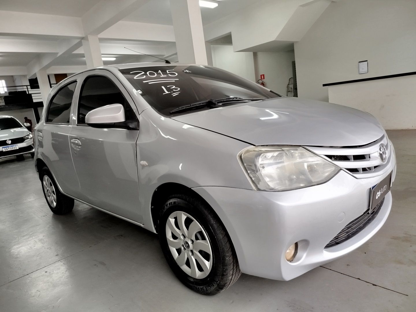 Vista principal de TOYOTA Etios X 1.3 16v 2015