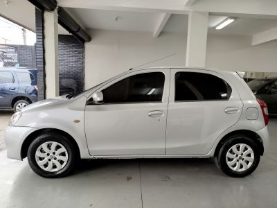 TOYOTA Etios X 1.3 16v 2015 - miniatura 4