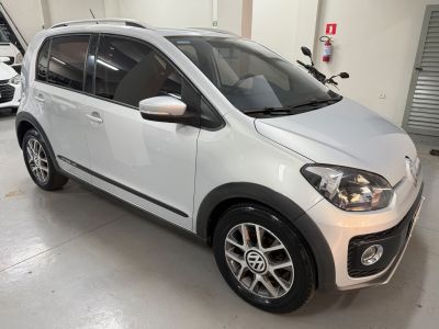 VOLKSWAGEN Up Cross 1.0 12v 4p. 2016