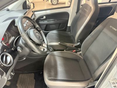 VOLKSWAGEN Up Cross 1.0 12v 4p. 2016 - miniatura 8