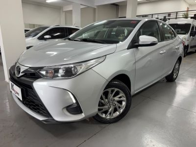 TOYOTA Yaris XS Connect 1.5 16v 2023 - miniatura 3
