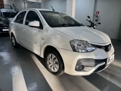 TOYOTA Etios Sedan X 1.5 16v 2018