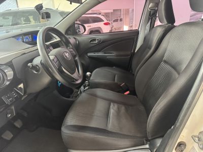 TOYOTA Etios Sedan X 1.5 16v 2018 - miniatura 8