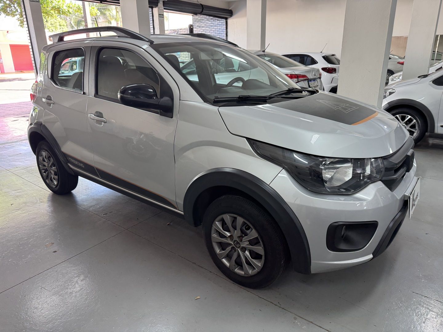 Vista principal de FIAT Mobi Trekking 1.0 2024