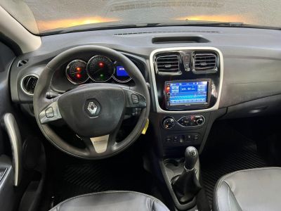 RENAULT Logan Exclusive 1.6 2015 - miniatura 12