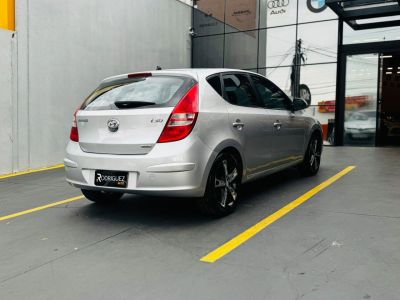 HYUNDAI i30 GLS 2.0 16v 2012 - miniatura 4