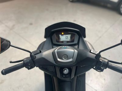 YAMAHA NMax 160 2024 - miniatura 3