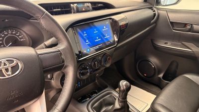 TOYOTA Hilux D4-D 2.8TDi 16v 4X4 C.D. 2024 - miniatura 14